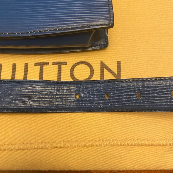 Louis Vuitton Epi Tilsitt Bum Bag - Picture 11 of 15